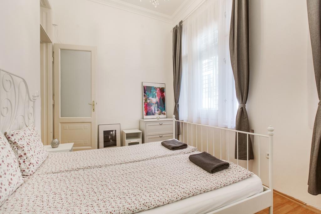 Apartment Szabadsag Ter Budapeszt Zewnętrze zdjęcie