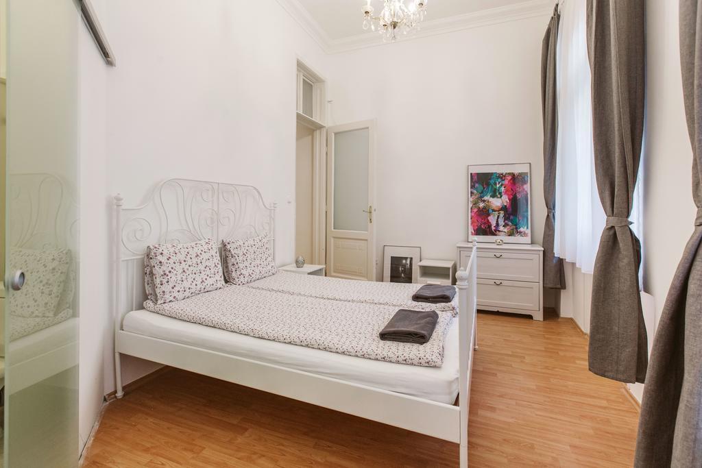 Apartment Szabadsag Ter Budapeszt Zewnętrze zdjęcie